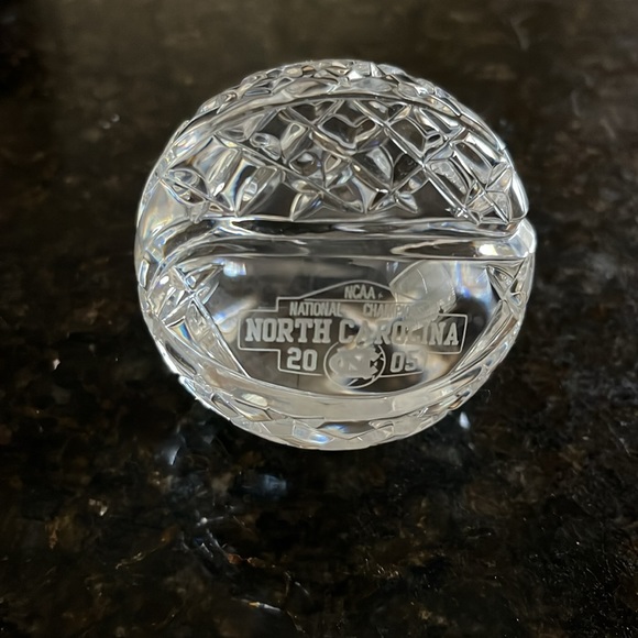 Waterford 2005 Basketball Champions University of North Carolina Paperweight - Picture 10 of 10